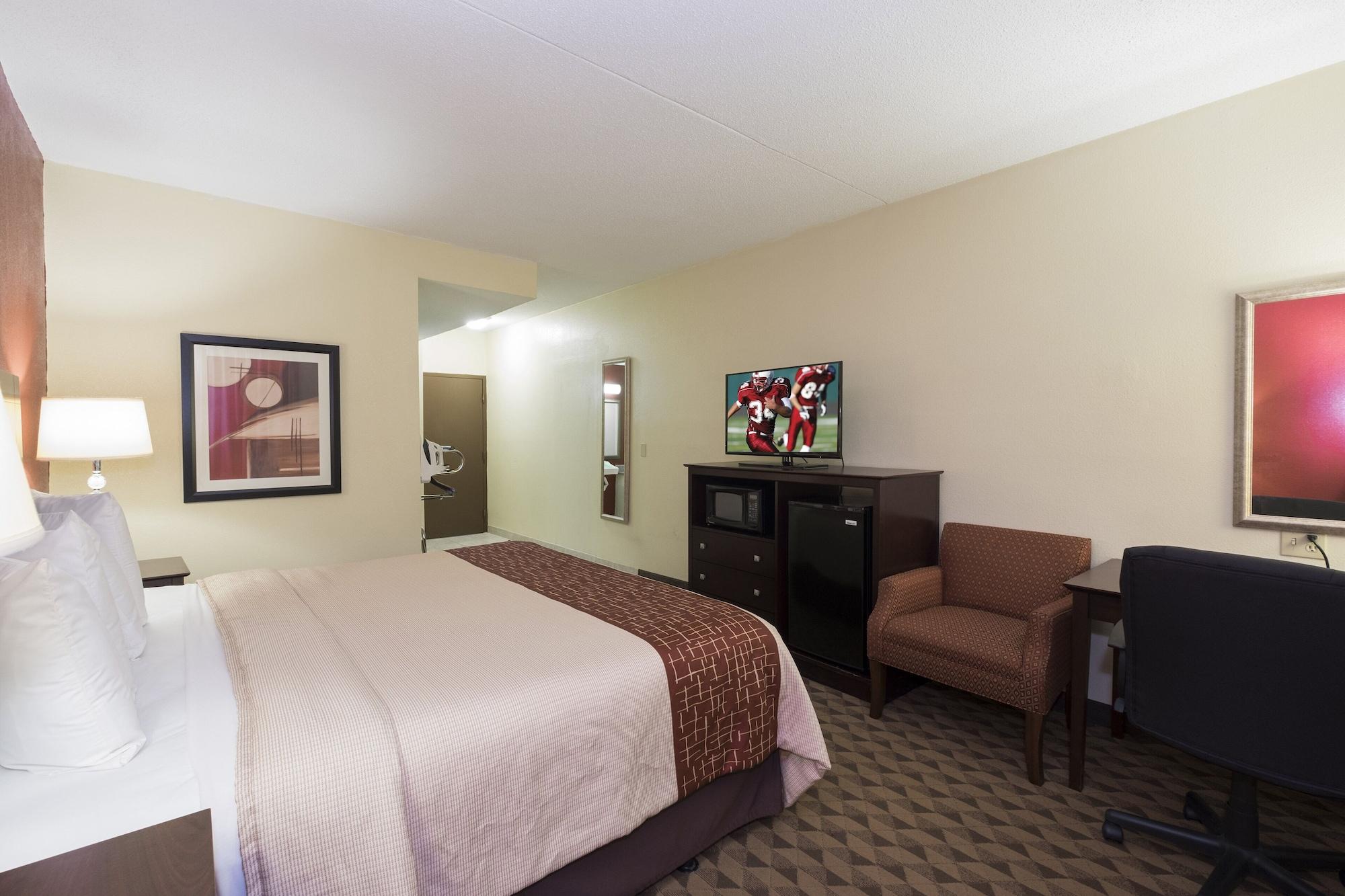 Red Roof Inn & Suites Cincinnati North-Mason Bagian luar foto