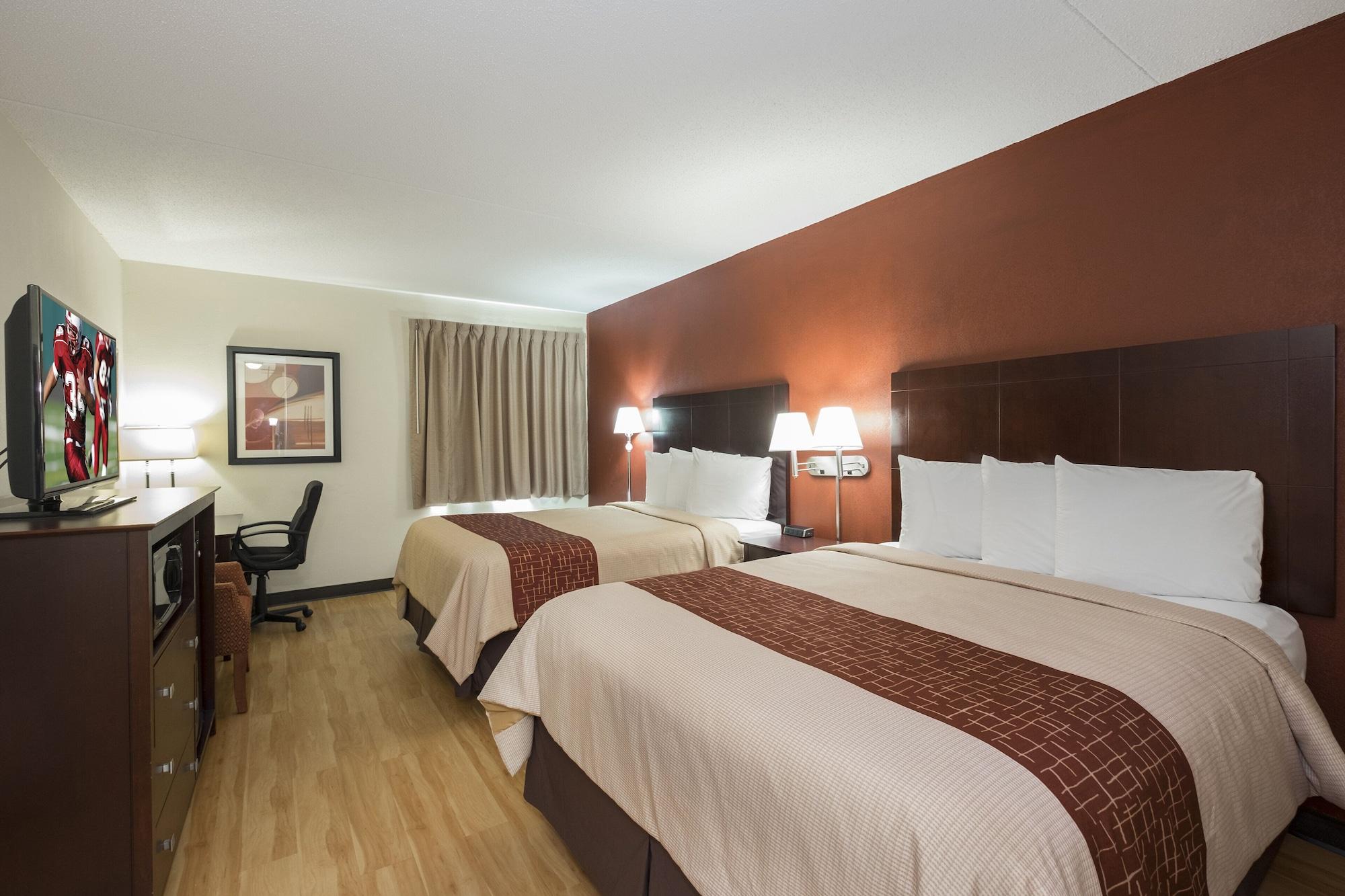 Red Roof Inn & Suites Cincinnati North-Mason Bagian luar foto
