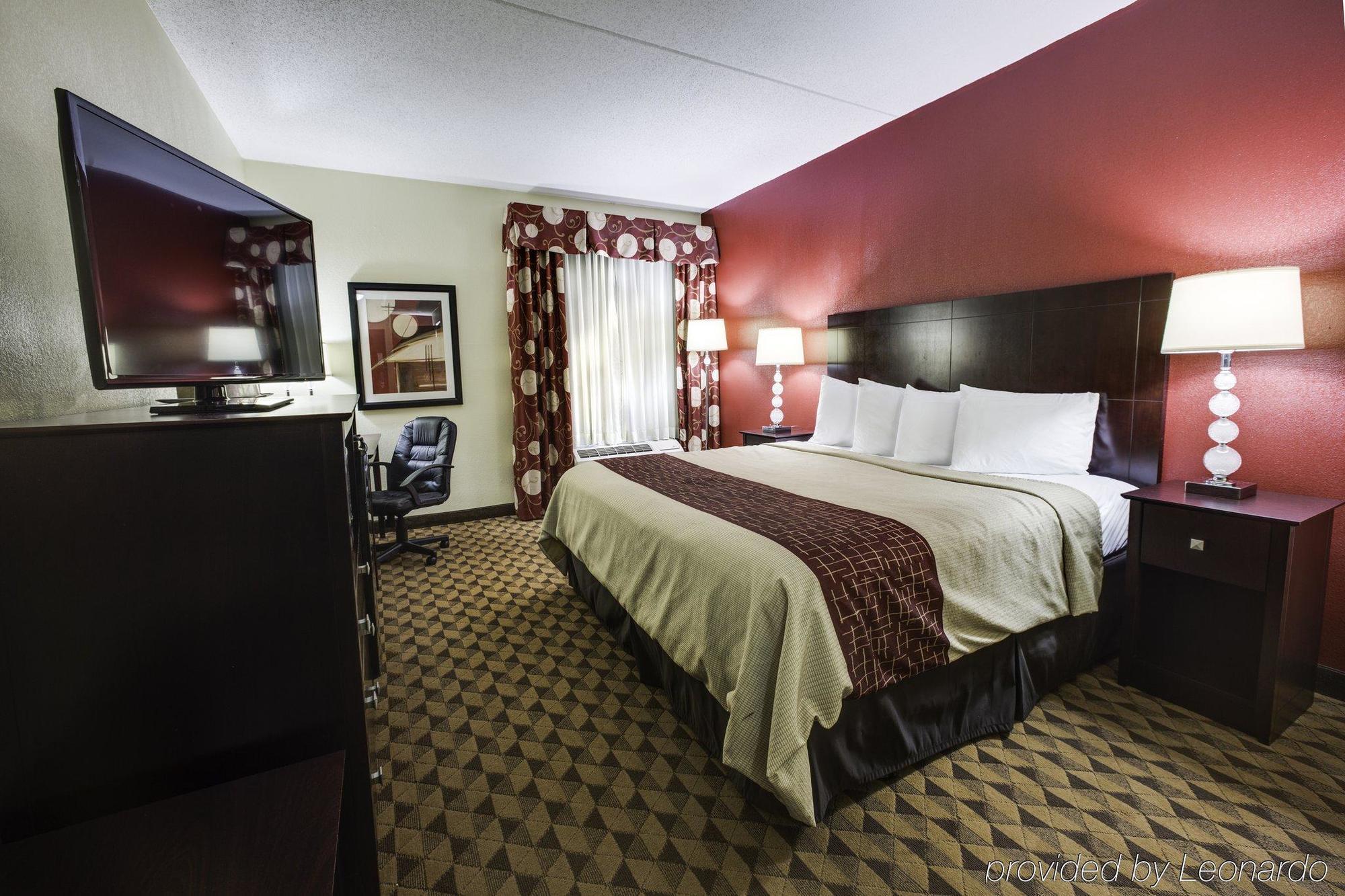 Red Roof Inn & Suites Cincinnati North-Mason Bagian luar foto